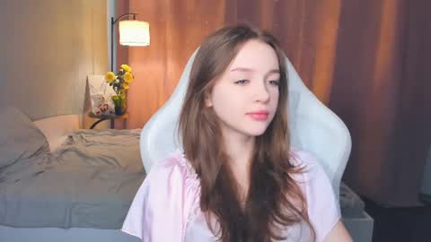 Snapshot of hwadwellingham chatting on 07/04/26, 07:03 Lily online show from 07/04/26, 07:03