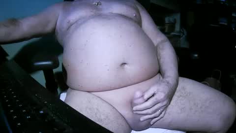 Snapshot of hwait121 chatting on 12/13/24, 03:32 hwait121 online show from 12/13/24, 03:32