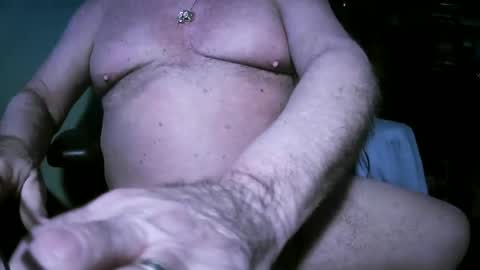 Snapshot of hwait121 chatting on 01/03/25, 04:06 hwait121 online show from 01/03/25, 04:06