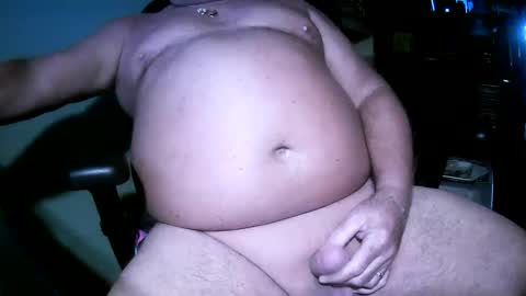 Snapshot of hwait121 chatting on 09/30/25, 04:23 hwait121 online show from 09/30/25, 04:23