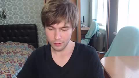 Tom online show from 06/25/26, 09:47