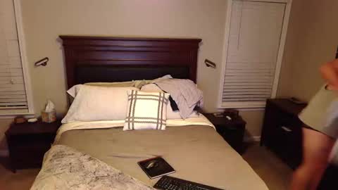 hydro9421 online show from 12/16/25, 02:38