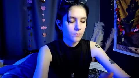 Snapshot of hyeon_jin chatting on 02/24/25, 03:02 Hyeon Jin online show from 02/24/25, 03:02