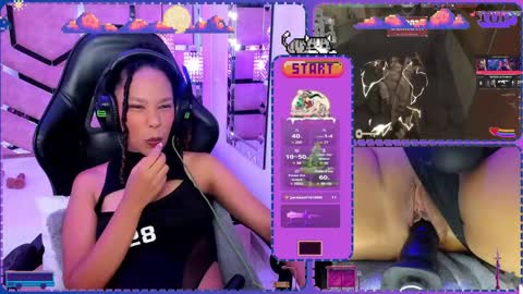 Snapshot of hyliebloom chatting on 12/28/24, 02:10 Ashley online show from 12/28/24, 02:10