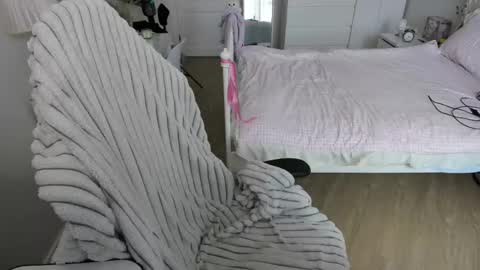 maru online show from 09/28/25, 08:42