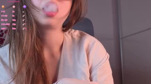 Snapshot of hype_meal_home chatting on 04/18/26, 07:58 Miley. PVT open i have extra prices on nude show online show from 04/18/26, 07:58