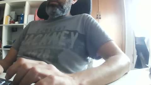 Snapshot of hyperpau chatting on 10/14/25, 08:26 Hyperpau online show from 10/14/25, 08:26