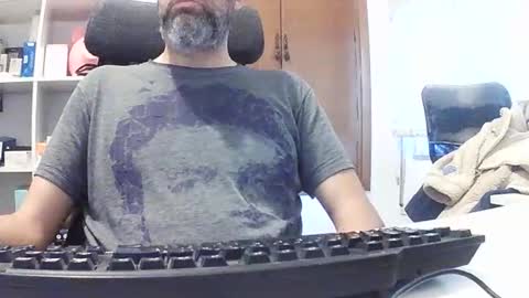 Snapshot of hyperpau chatting on 11/16/25, 07:03 Hyperpau online show from 11/16/25, 07:03