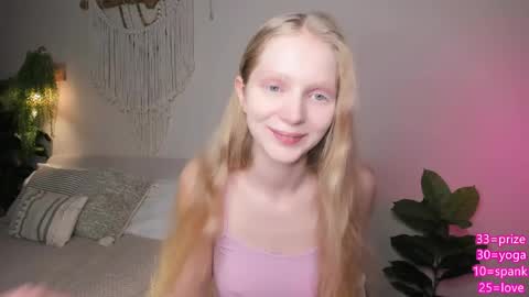 Snapshot of hypnoootic chatting on 04/23/26, 12:40 Jenny online show from 04/23/26, 12:40