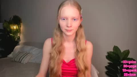 Snapshot of hypnoootic chatting on 04/29/26, 05:06 Jenny online show from 04/29/26, 05:06