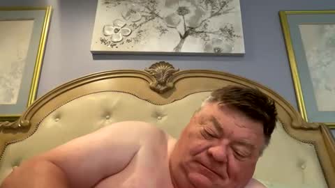 Snapshot of hypnotizing4u chatting on 03/30/26, 12:39 hypnotizing4u online show from 03/30/26, 12:39