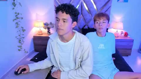 Son Hyunjin online show from 11/05/25, 07:03