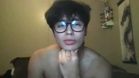 hyunluv online show from 10/18/25, 08:26