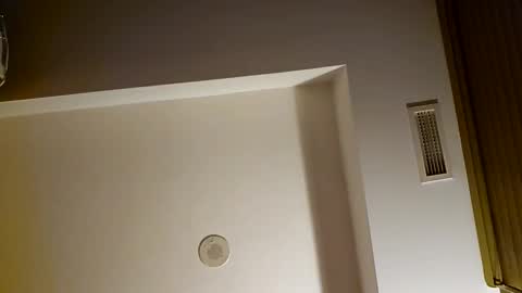 hzawadi020 online show from 01/18/26, 12:14