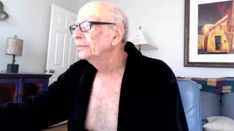 Snapshot of i12cuu12c2 chatting on 10/11/25, 01:53 i12cuu12c2 online show from 10/11/25, 01:53