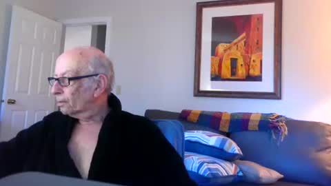 Snapshot of i12cuu12c2 chatting on 03/17/26, 12:19 i12cuu12c2 online show from 03/17/26, 12:19