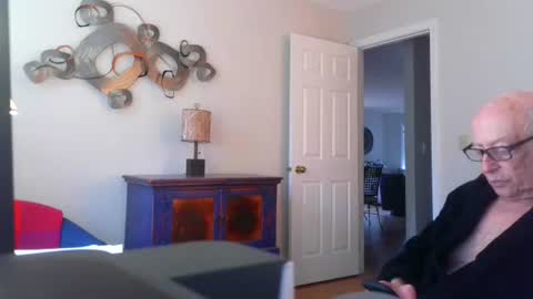 Snapshot of i12cuu12c2 chatting on 03/22/26, 02:42 i12cuu12c2 online show from 03/22/26, 02:42