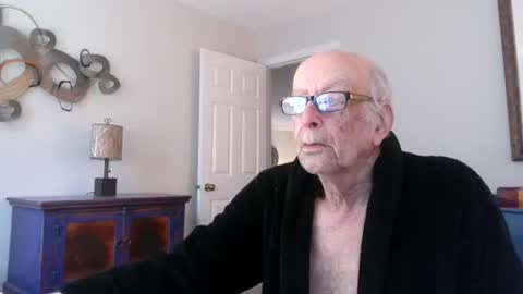 Snapshot of i12cuu12c2 chatting on 03/27/26, 12:27 i12cuu12c2 online show from 03/27/26, 12:27