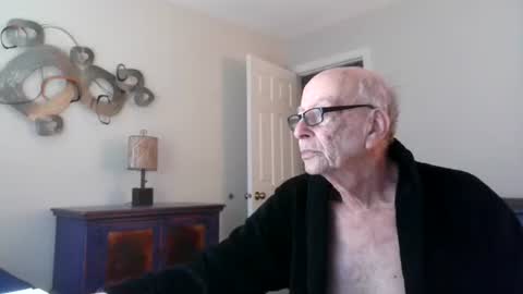 Snapshot of i12cuu12c2 chatting on 04/05/26, 11:40 i12cuu12c2 online show from 04/05/26, 11:40