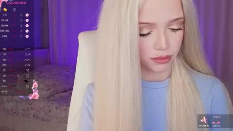 Snapshot of i__am_joss chatting on 11/26/25, 10:55 Joselle online show from 11/26/25, 10:55