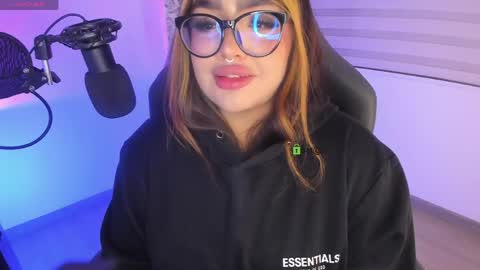 Ari online show from 04/22/26, 02:03
