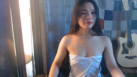 Snapshot of i_am_asian90 chatting on 12/05/24, 12:08 Kim online show from 12/05/24, 12:08