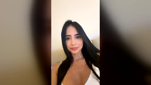 Snapshot of i_bella_sofia chatting on 07/05/26, 05:03 Bella Sofia online show from 07/05/26, 05:03