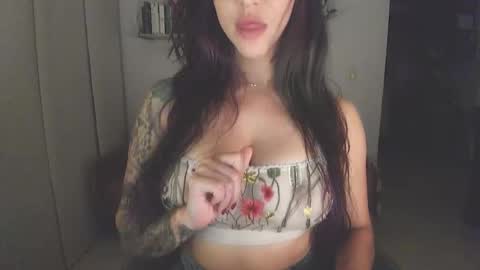 Lana Banana online show from 11/03/25, 03:52