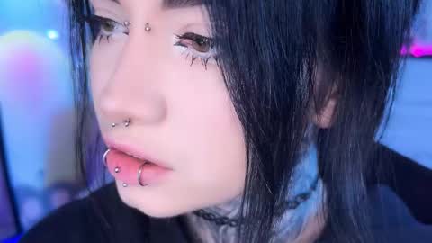 Snapshot of i_died_again chatting on 03/15/26, 10:32 Asya online show from 03/15/26, 10:32