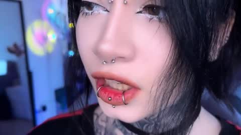 Snapshot of i_died_again chatting on 04/05/26, 08:44 Asya online show from 04/05/26, 08:44