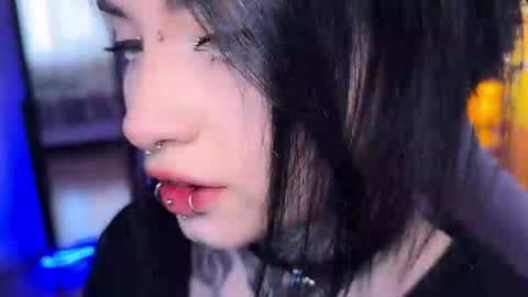 Snapshot of i_died_again chatting on 04/12/26, 09:25 Asya online show from 04/12/26, 09:25