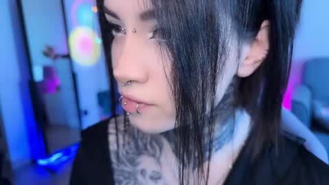 Snapshot of i_died_again chatting on 05/17/26, 09:06 Asya online show from 05/17/26, 09:06