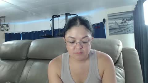Snapshot of i_fetishize_u chatting on 03/17/26, 05:38 ShortStuff online show from 03/17/26, 05:38