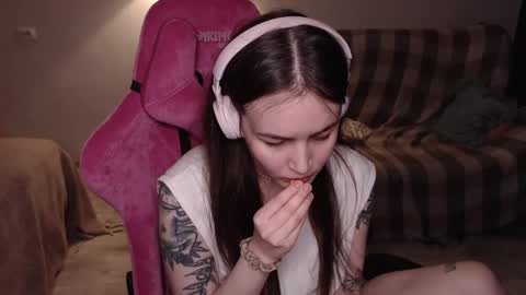 elisabeth online show from 03/12/25, 02:34