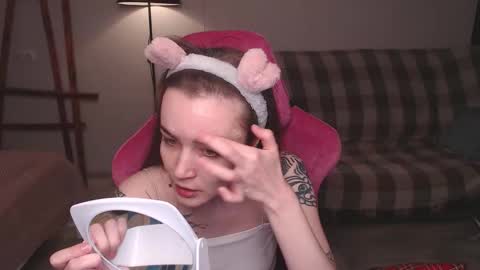 elisabeth online show from 10/28/25, 11:14