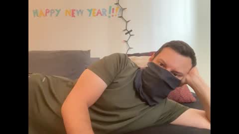 i o ro online show from 01/01/25, 09:52