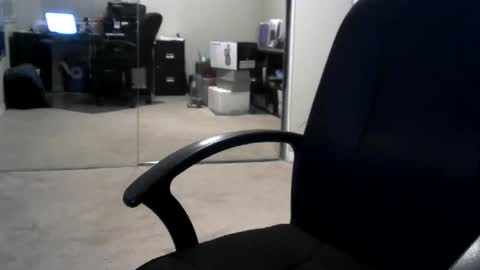 Snapshot of i_was_a_shy_dad chatting on 06/01/26, 12:18 i_was_a_shy_dad online show from 06/01/26, 12:18