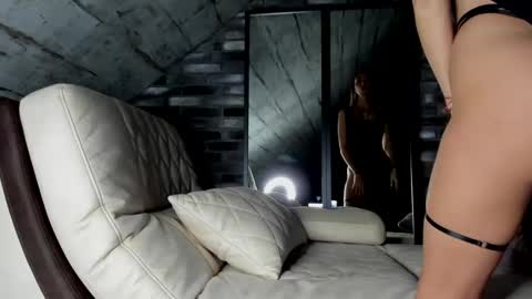 Snapshot of iam_blake chatting on 02/01/25, 10:23 Blake online show from 02/01/25, 10:23