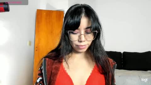 Snapshot of iam_eli09 chatting on 04/07/26, 12:33 Elizabeth online show from 04/07/26, 12:33