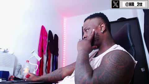 Mr H Independent model online show from 02/15/25, 05:51