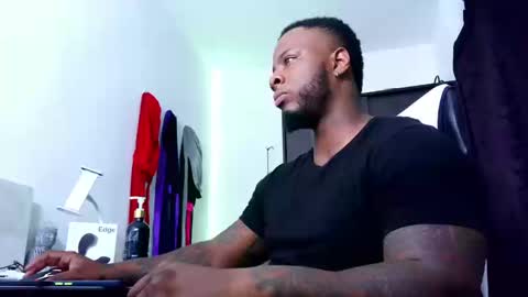 Mr H Independent model online show from 09/20/25, 01:06