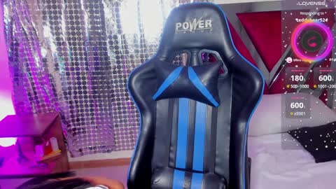 Snapshot of iam_iisabela chatting on 01/27/25, 03:47 Isa online show from 01/27/25, 03:47