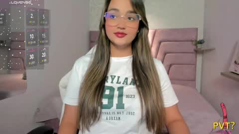 Snapshot of iam_lina chatting on 04/05/26, 02:20 iam_lina online show from 04/05/26, 02:20