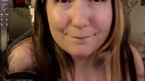 Snapshot of iam_meg chatting on 12/27/24, 04:54 Meg online show from 12/27/24, 04:54