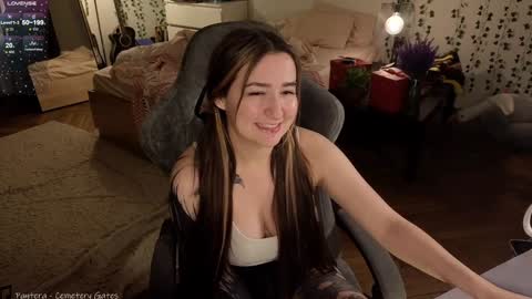 Snapshot of iam_meg chatting on 01/04/25, 03:50 Meg online show from 01/04/25, 03:50