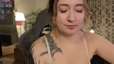 Snapshot of iam_meg chatting on 01/23/25, 09:18 Meg online show from 01/23/25, 09:18