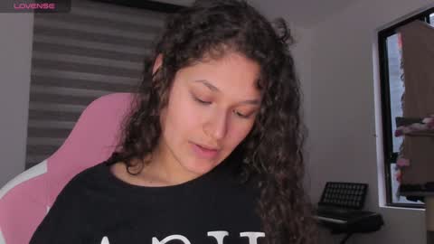 On instagram Imm  NikkiHelp me reach 100 likes online show from 01/05/25, 10:40