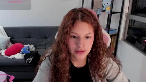 Snapshot of iam_nikki chatting on 04/15/26, 02:40 On instagram Imm NikkiHelp me reach 100 likes online show from 04/15/26, 02:40