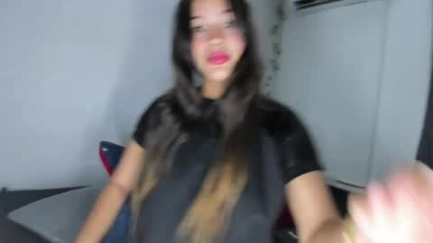 Samantha Marin online show from 04/12/26, 11:21