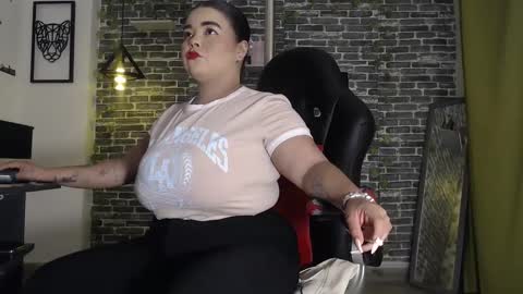 Snapshot of iam_samy__ chatting on 02/04/25, 11:49 Samy online show from 02/04/25, 11:49